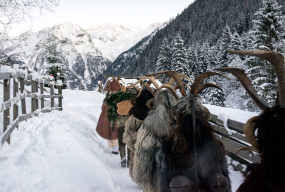 奧地利版本虎姑婆 聖誕節傳統活動—惡魔遊行Krampuslauf 活動資訊大補帖（含德國）每年更新