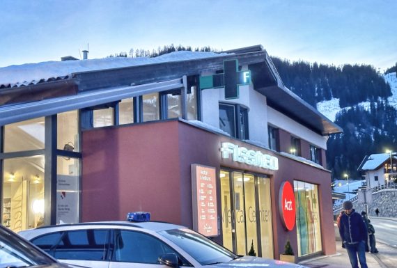 奧地利Tirol Serfaus Fiss Ladis親子滑雪 十字韌帶斷裂受傷紀錄＆費用明細
